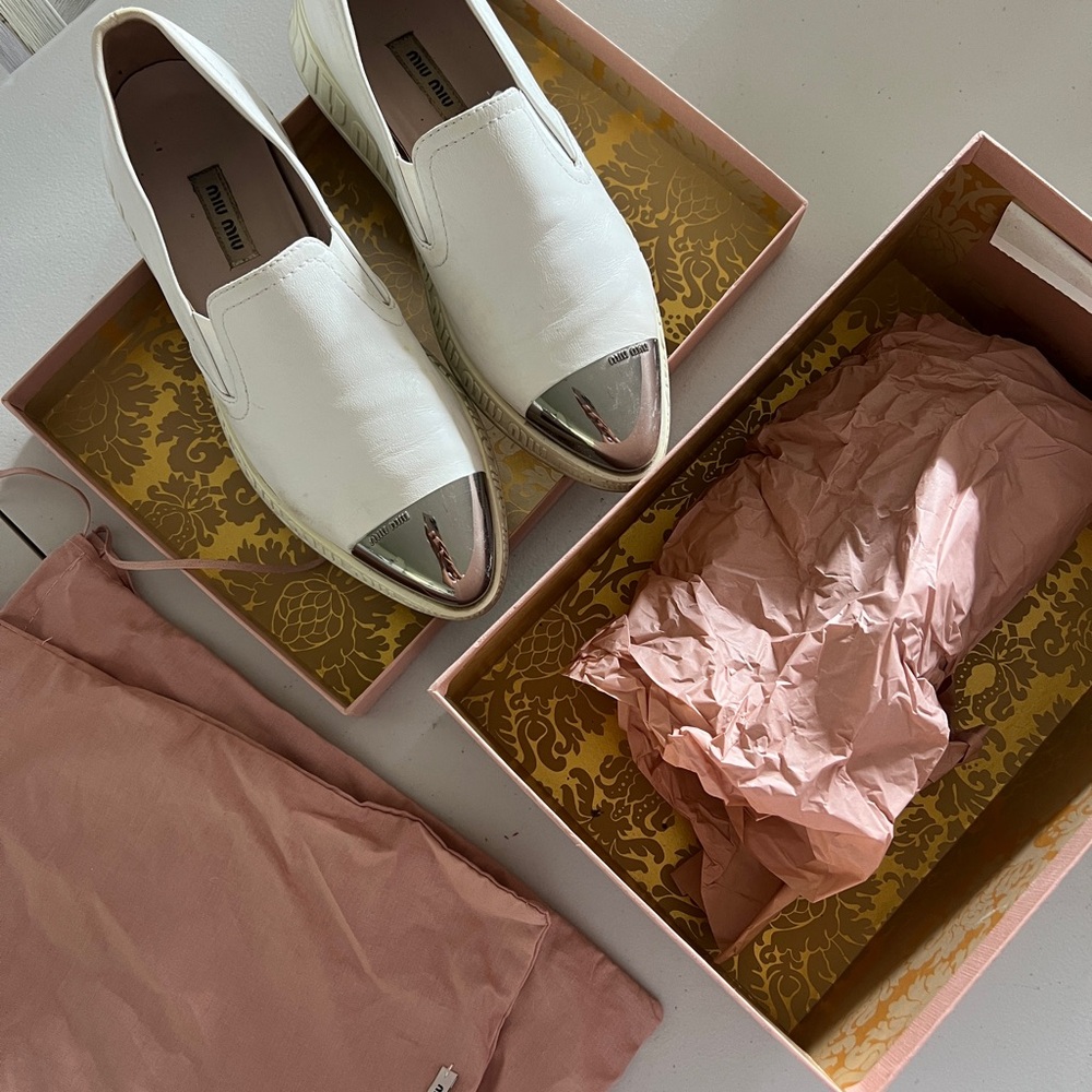 Miu Miu Silver and White Flats for Effortless Elegance